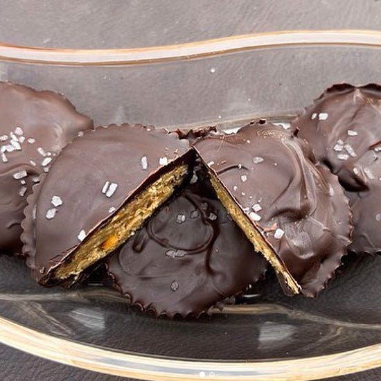 Peanut Butter Dark Chocolate Pretzel Cups
